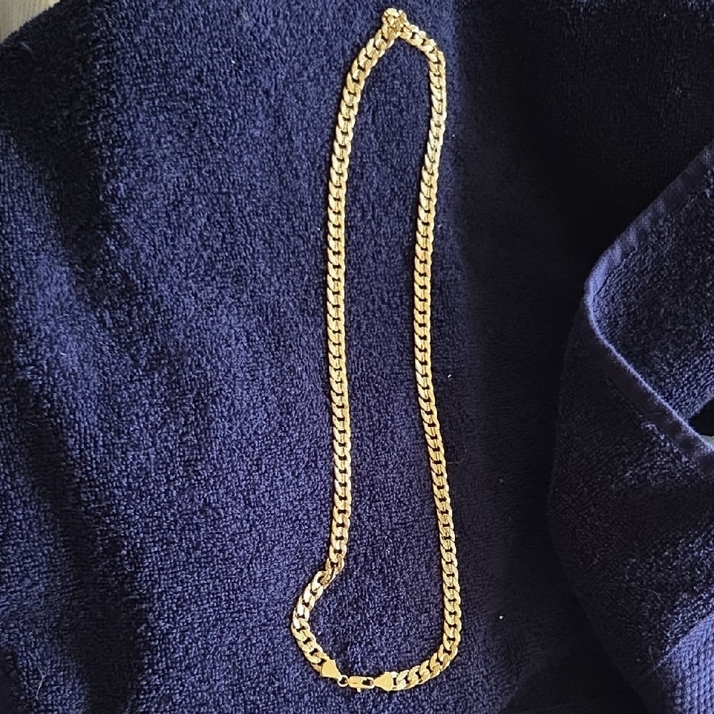 Gold Chunky Jewelry Accessory - Picture 8 of 11